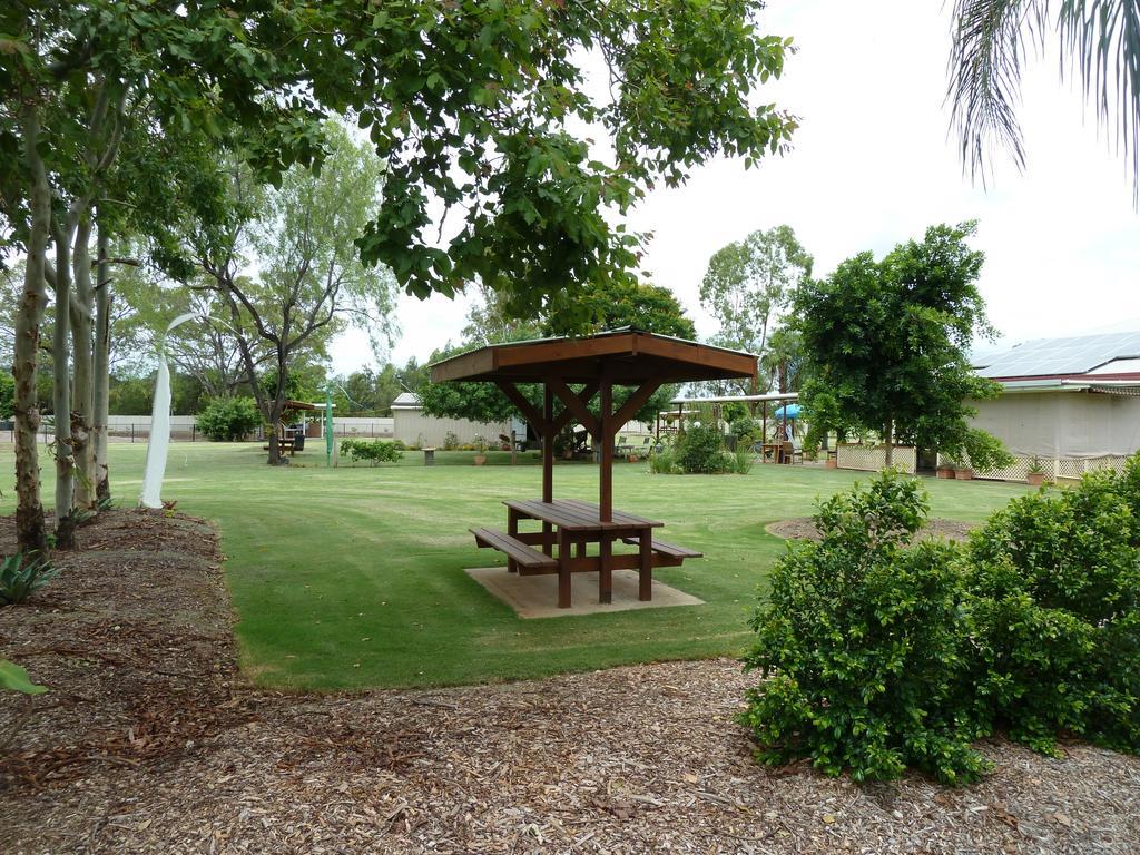 Chinchilla Tourist Park Exterior foto